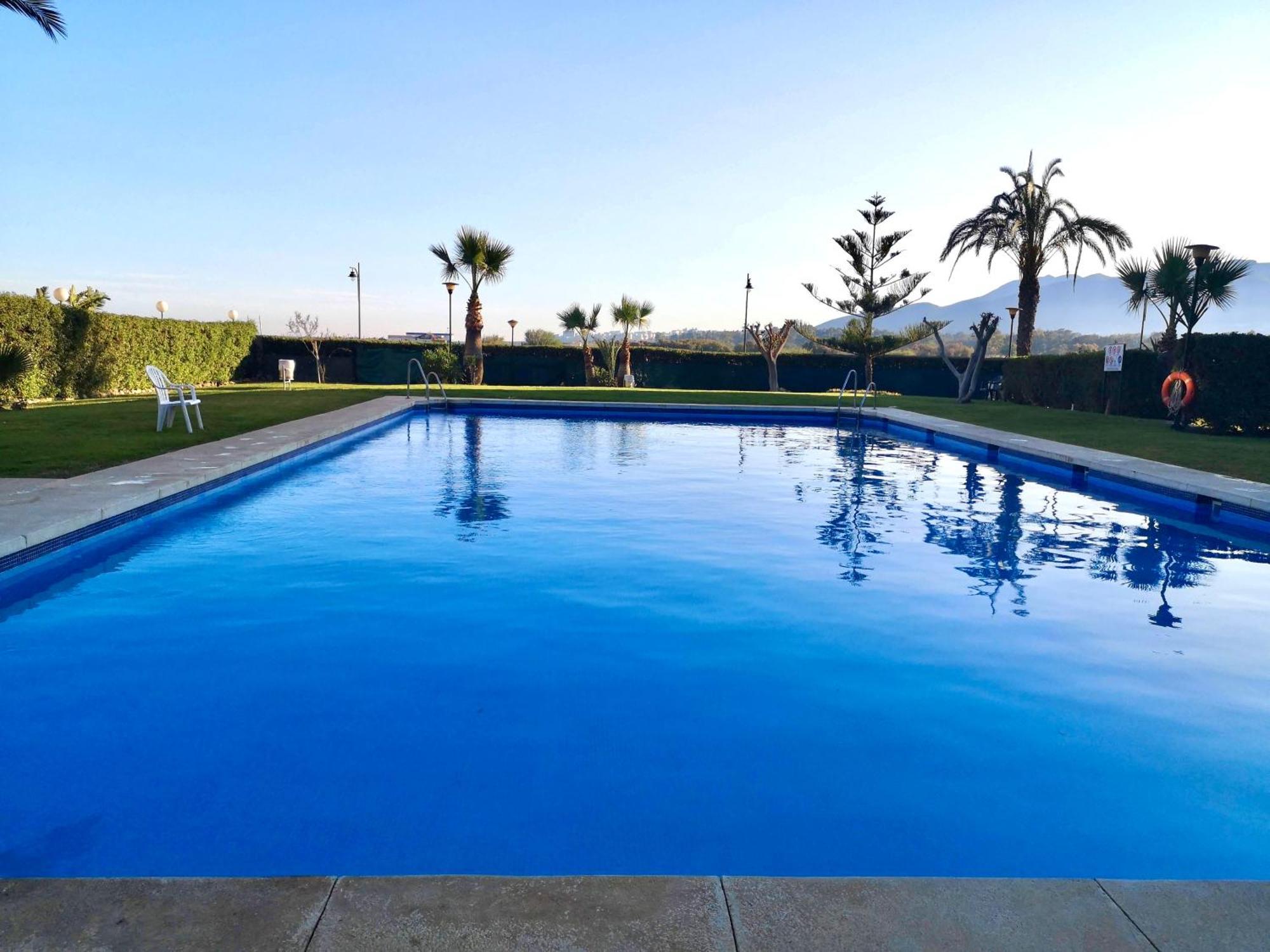 Espectacular Apartamento Junto Al Mar, Con Piscina En Málaga Exterior foto