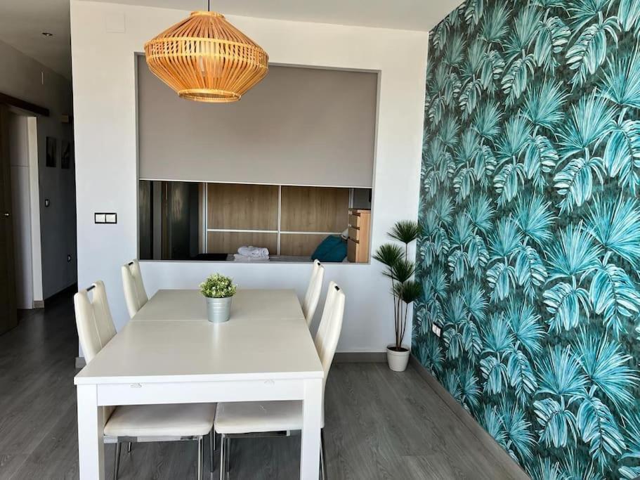 Espectacular Apartamento Junto Al Mar, Con Piscina En Málaga Exterior foto