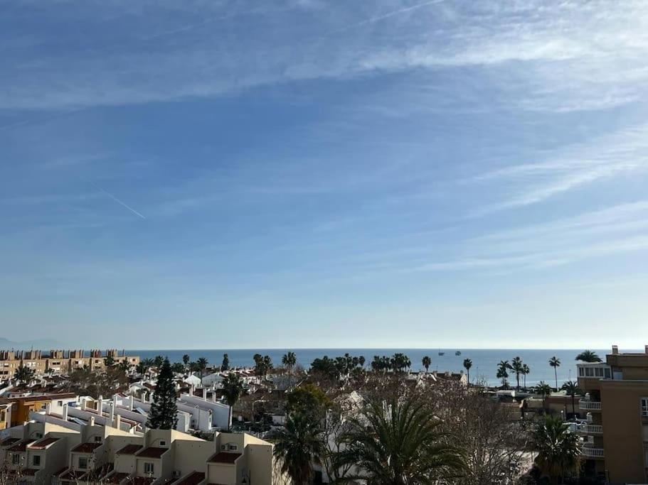 Espectacular Apartamento Junto Al Mar, Con Piscina En Málaga Exterior foto